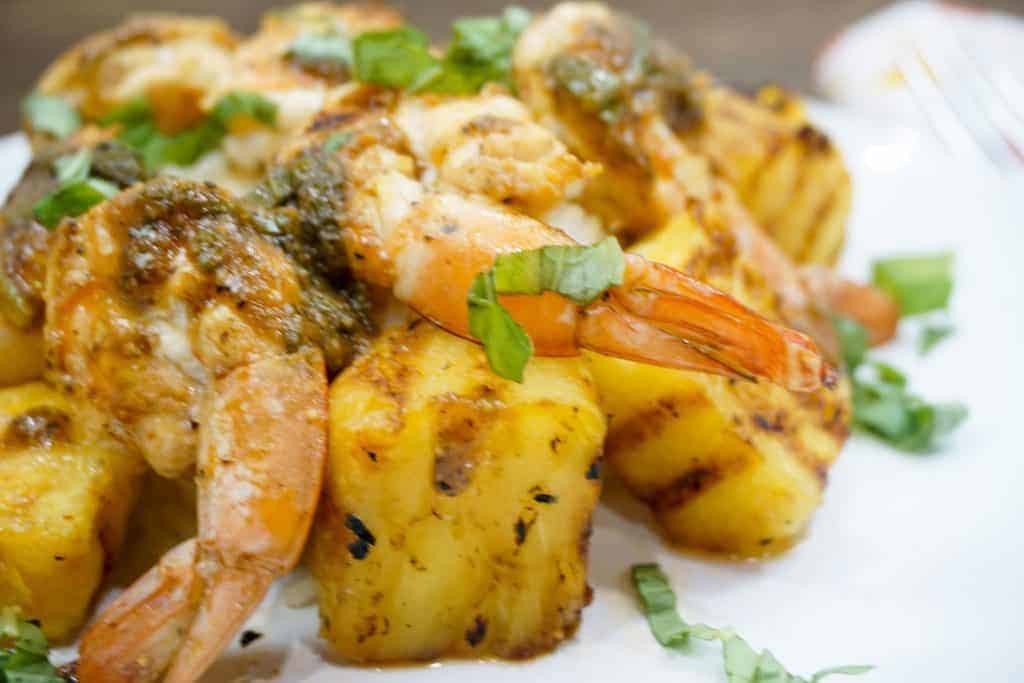 Grilled Pineapple Basil Shrimp -- If you need a quick shrimp recipe for the summer then this Grilled Pineapple Basil Shrimp will not disappoint. -- lilsweetspiceadvice.com