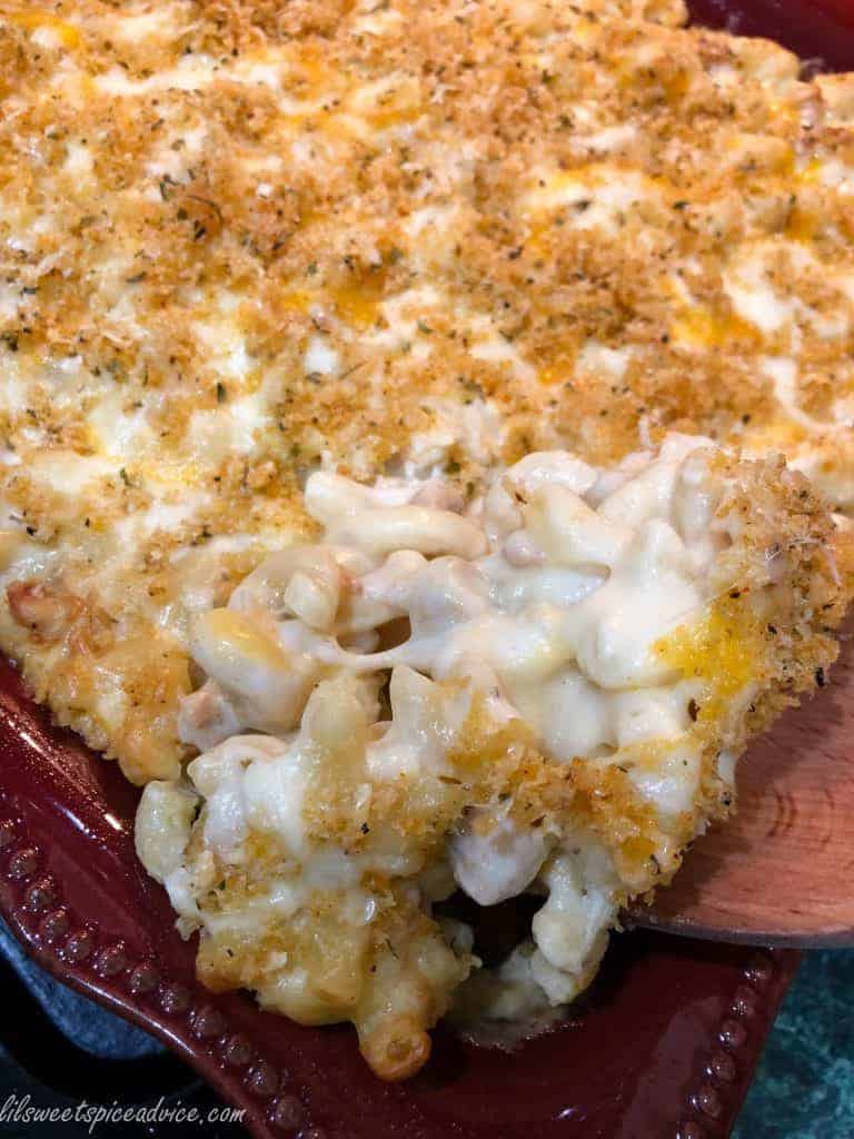 Baked Chicken Sausage Mac & Cheese -- This is really the creamiest baked macaroni and cheese recipe you'll find and I give all of the tips on how to create this pasta perfection. -- lilsweetspiceadvice.com #bakedmacaroniandcheese #macandcheese #chickenmacandcheese 